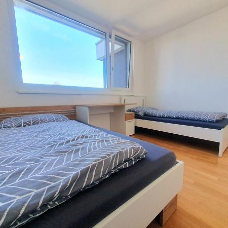 Near Lake Two Bedroom Duplex Apartment Вена Экстерьер фото