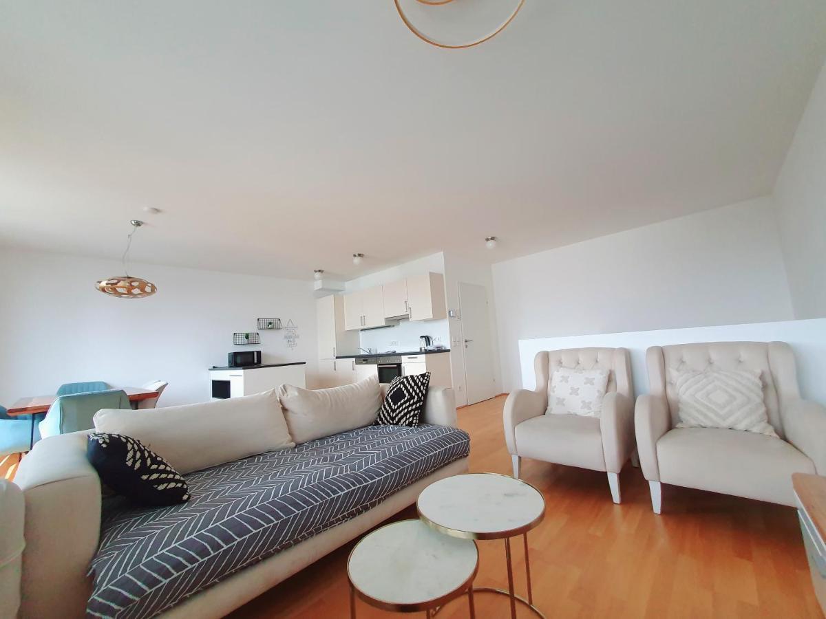 Near Lake Two Bedroom Duplex Apartment Вена Экстерьер фото